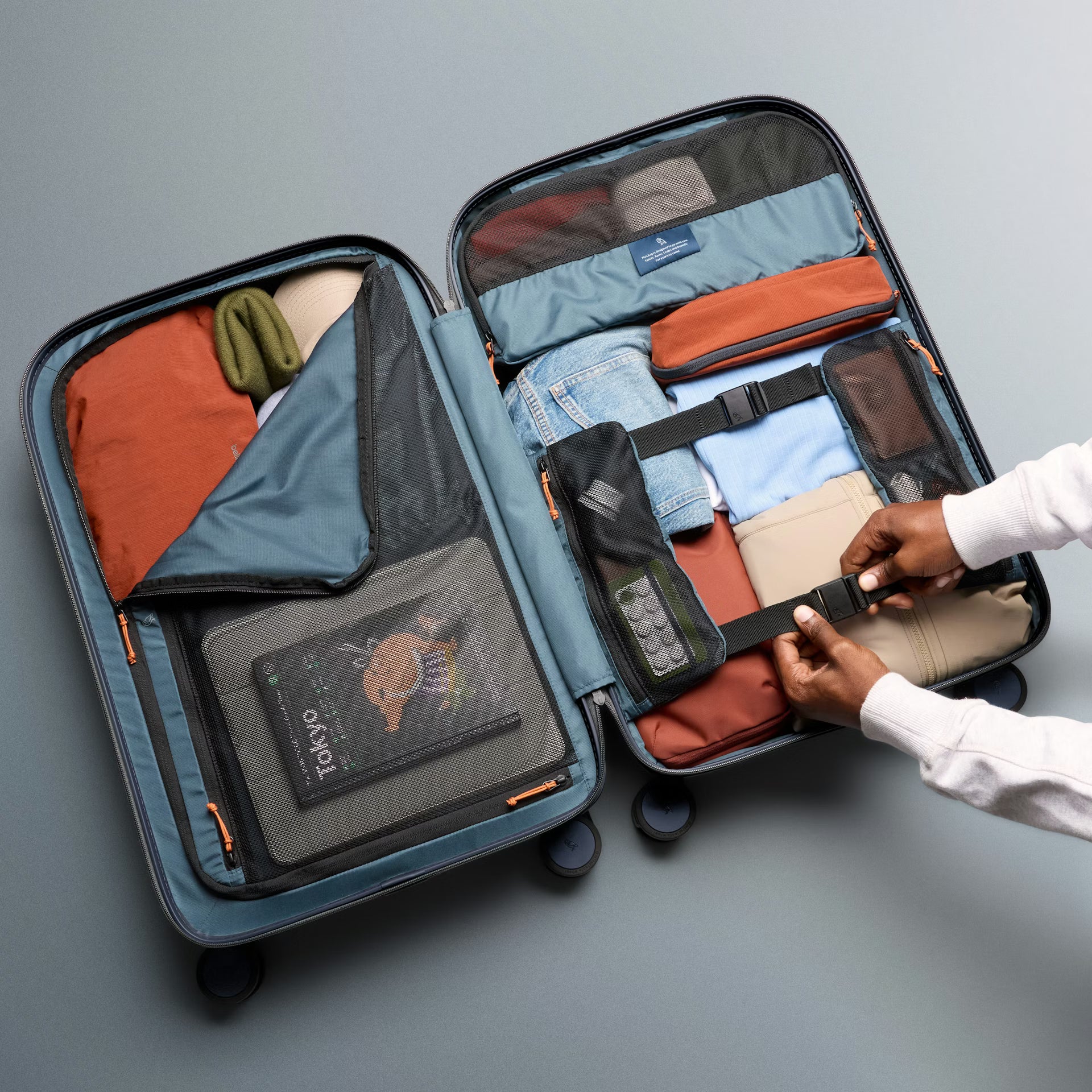 Transit Check-In - 69L Volume