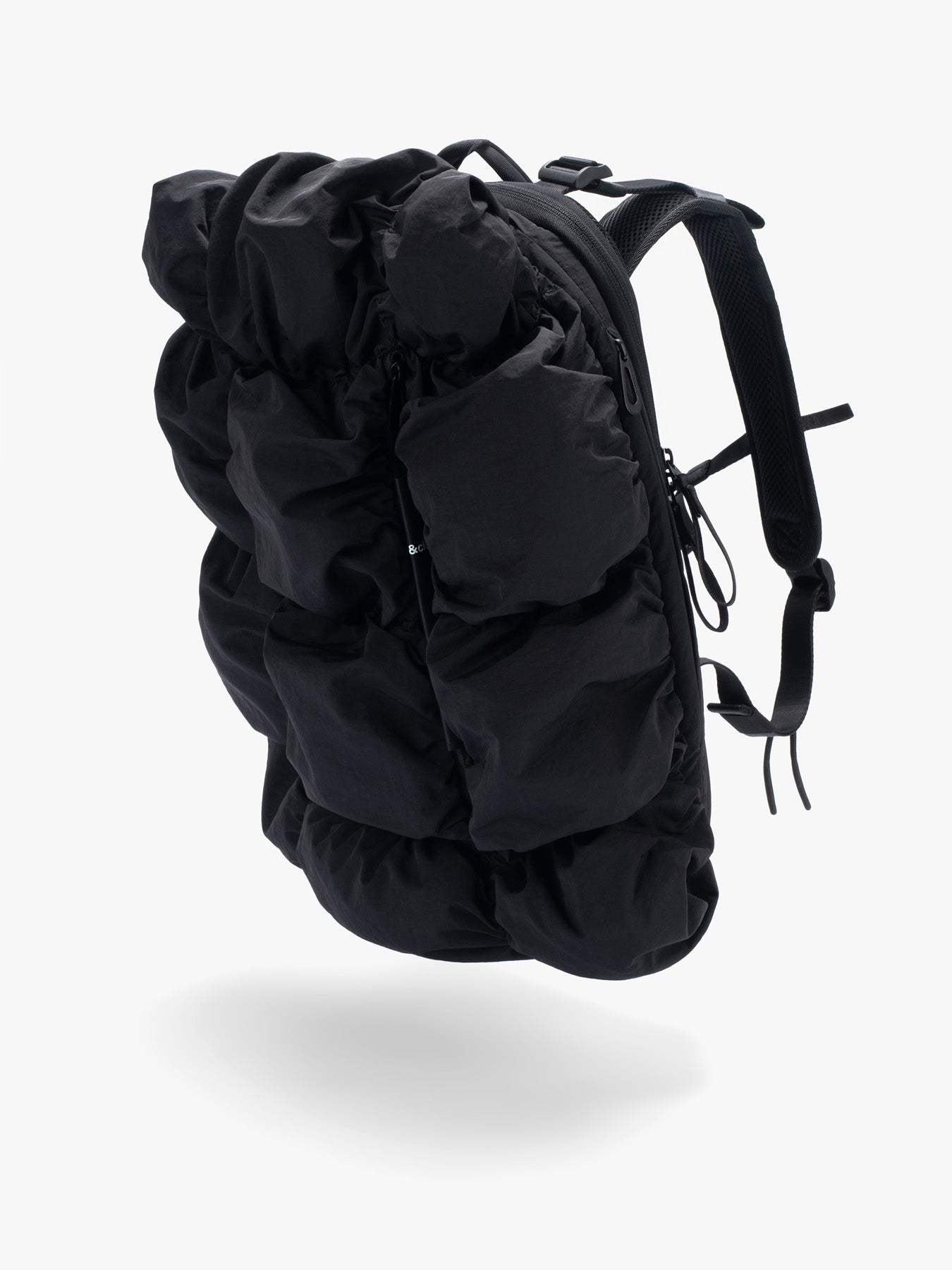 Drava Gathered Black