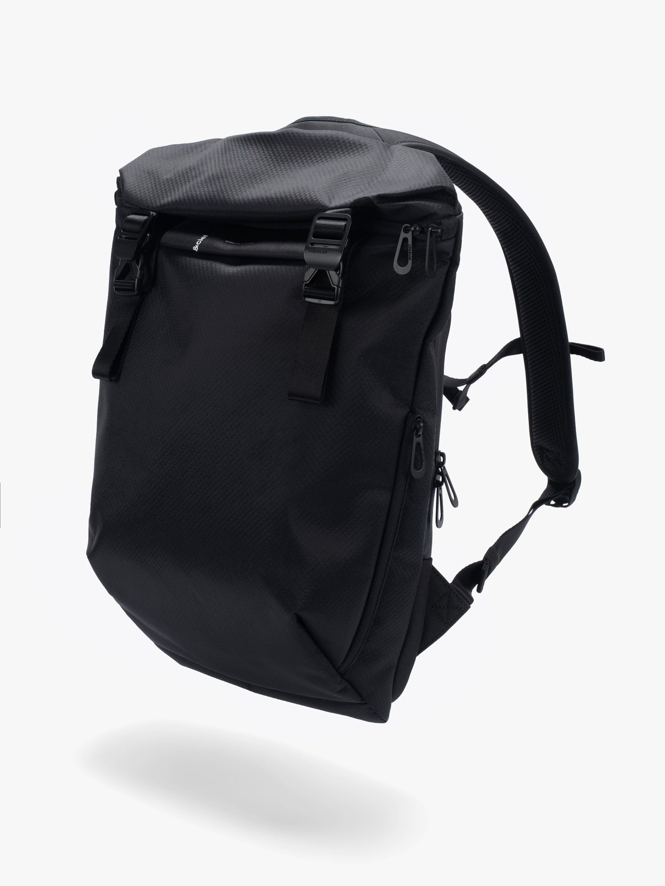 Venta Satellite Black