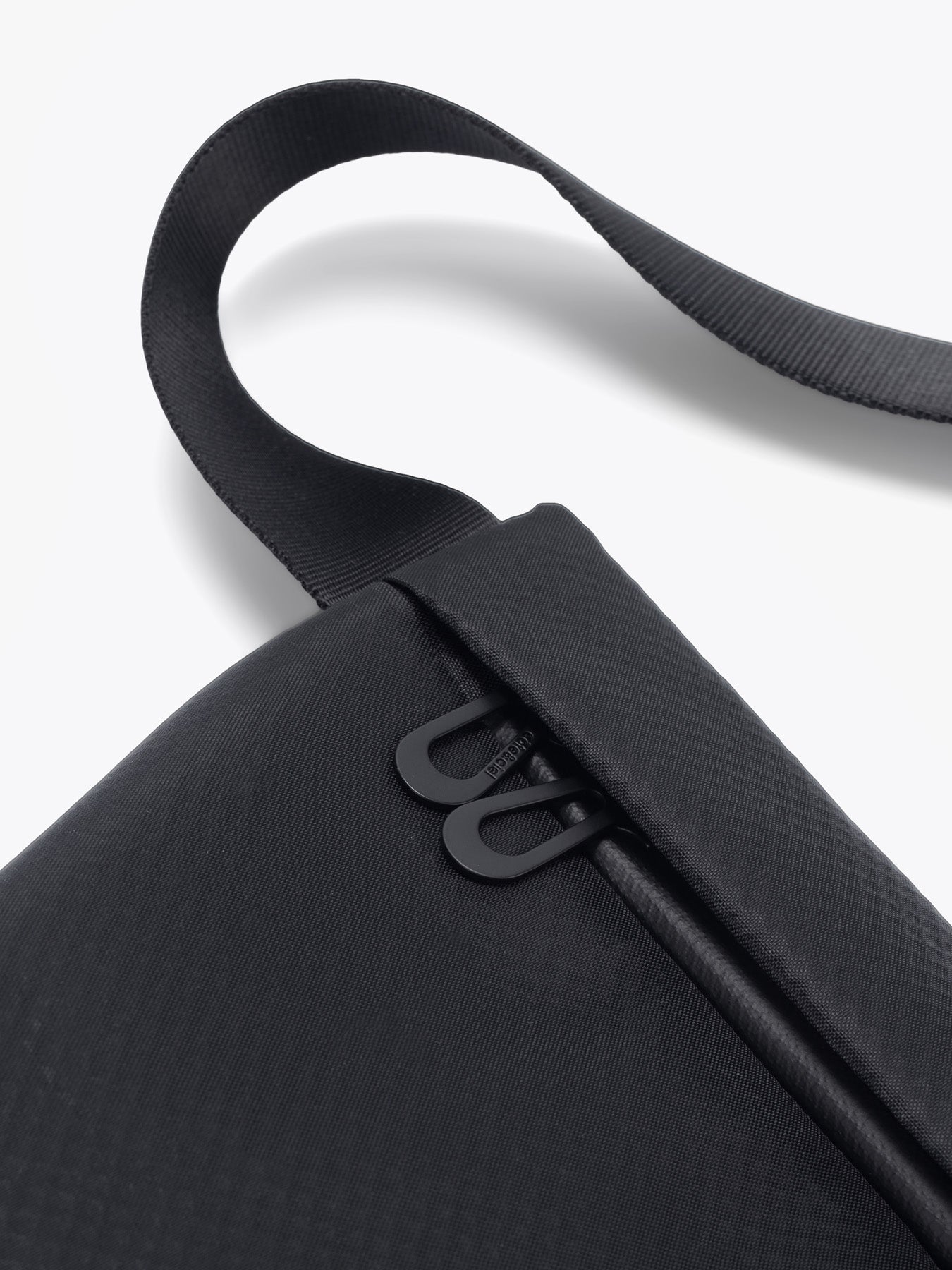 Sinu Satellite Black