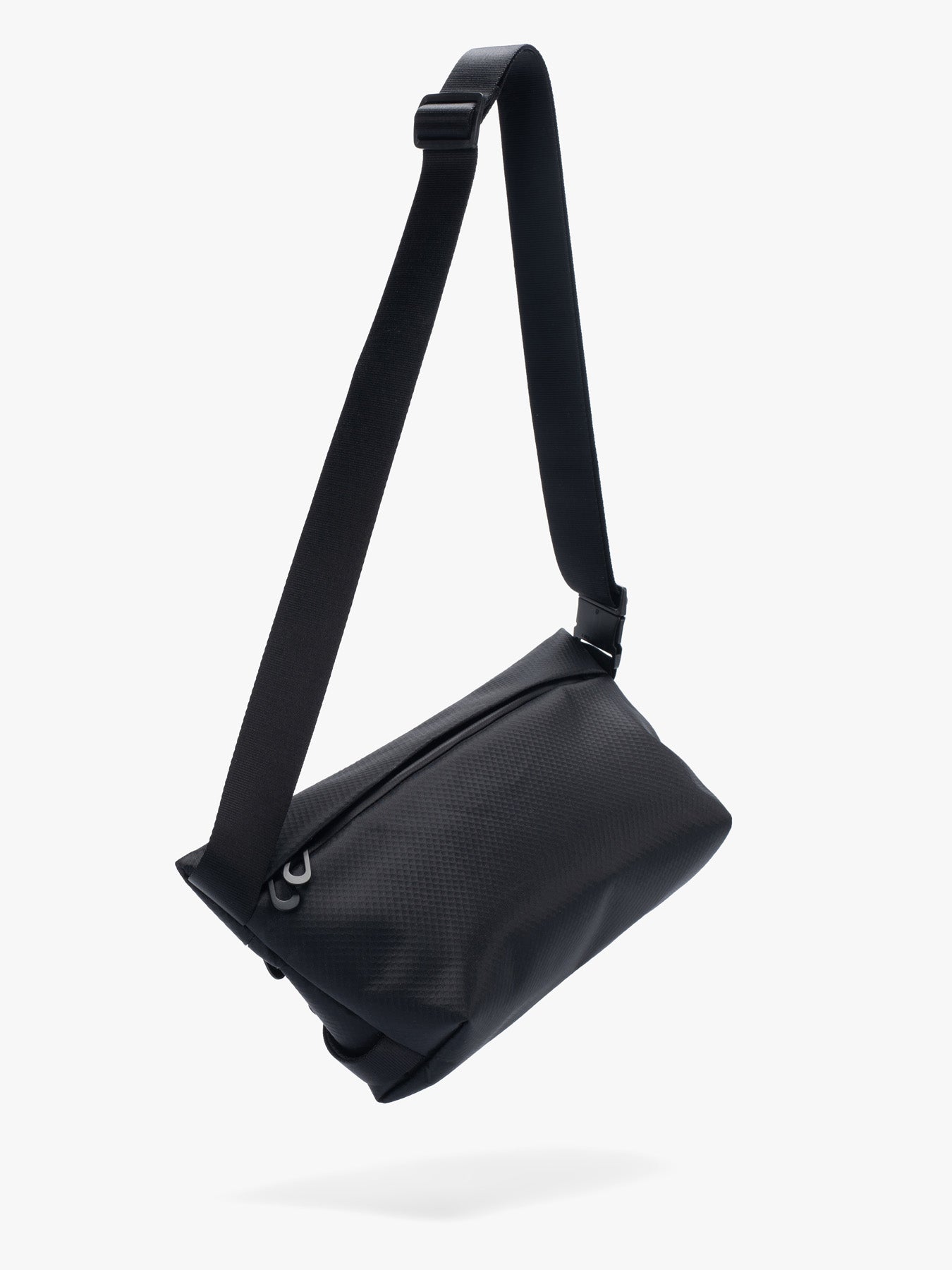 Sinu Satellite Black