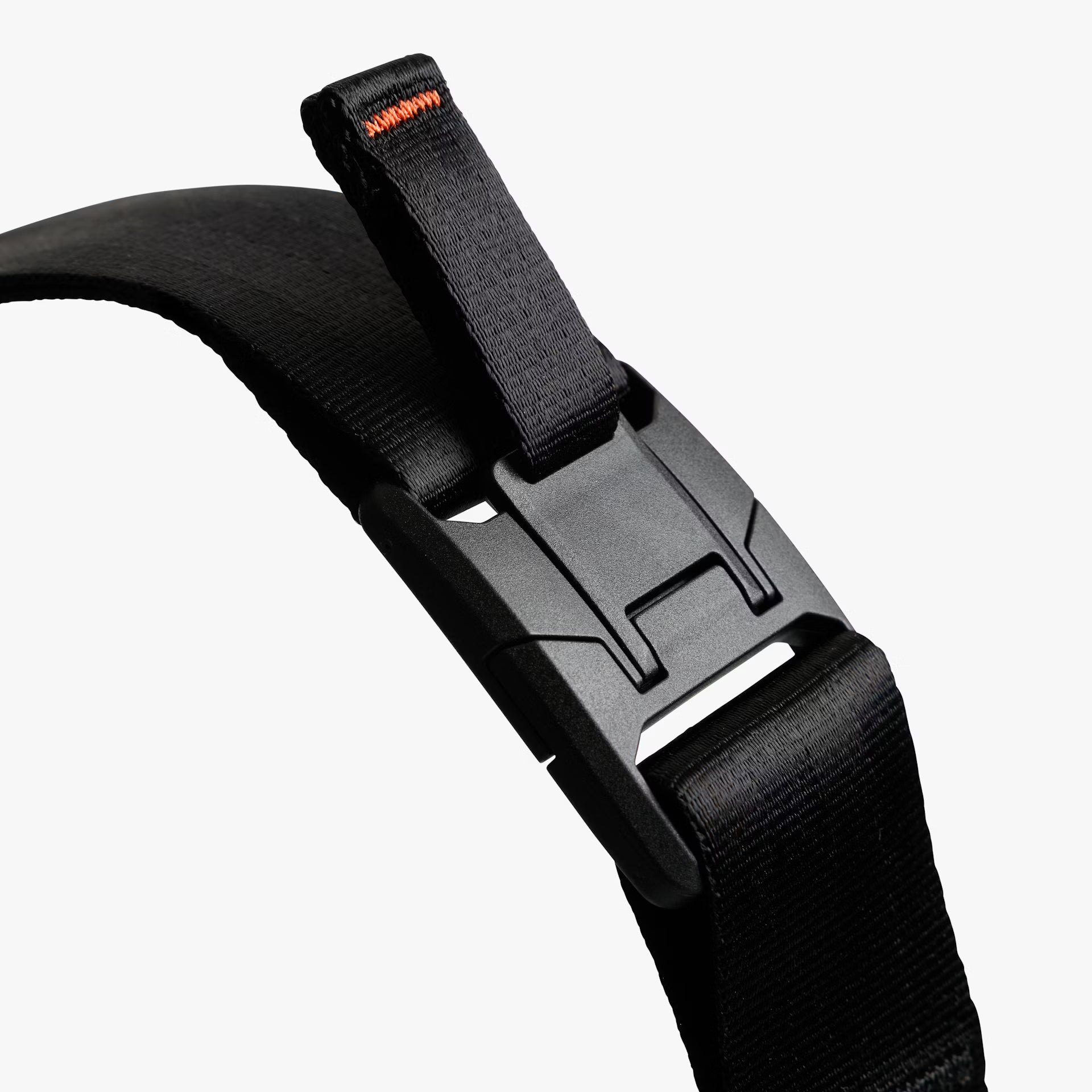 Carryology Essentials Sling - 4L