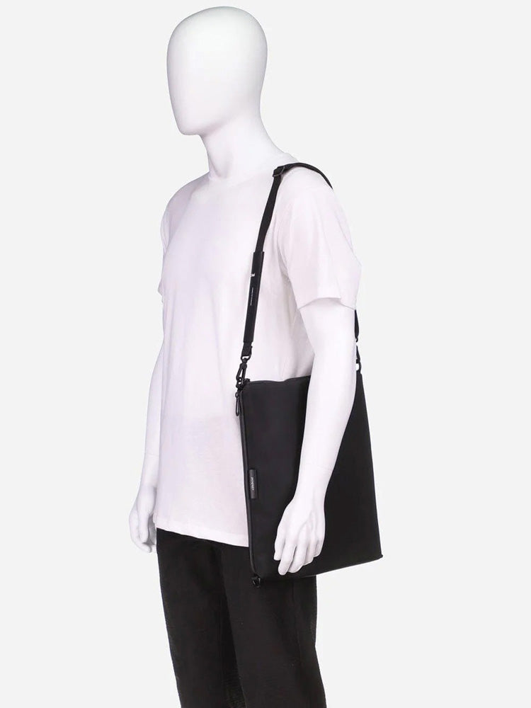 Inn L Sleek Black