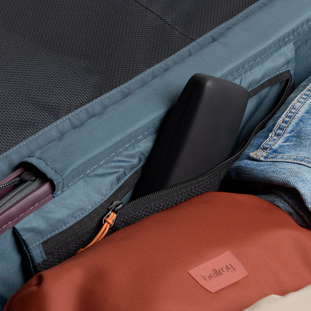 Transit Check-In Large - 101L Volume