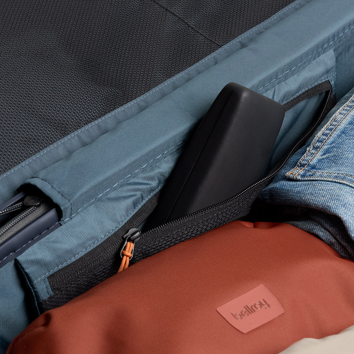 Transit Check-In Large - 101L Volume