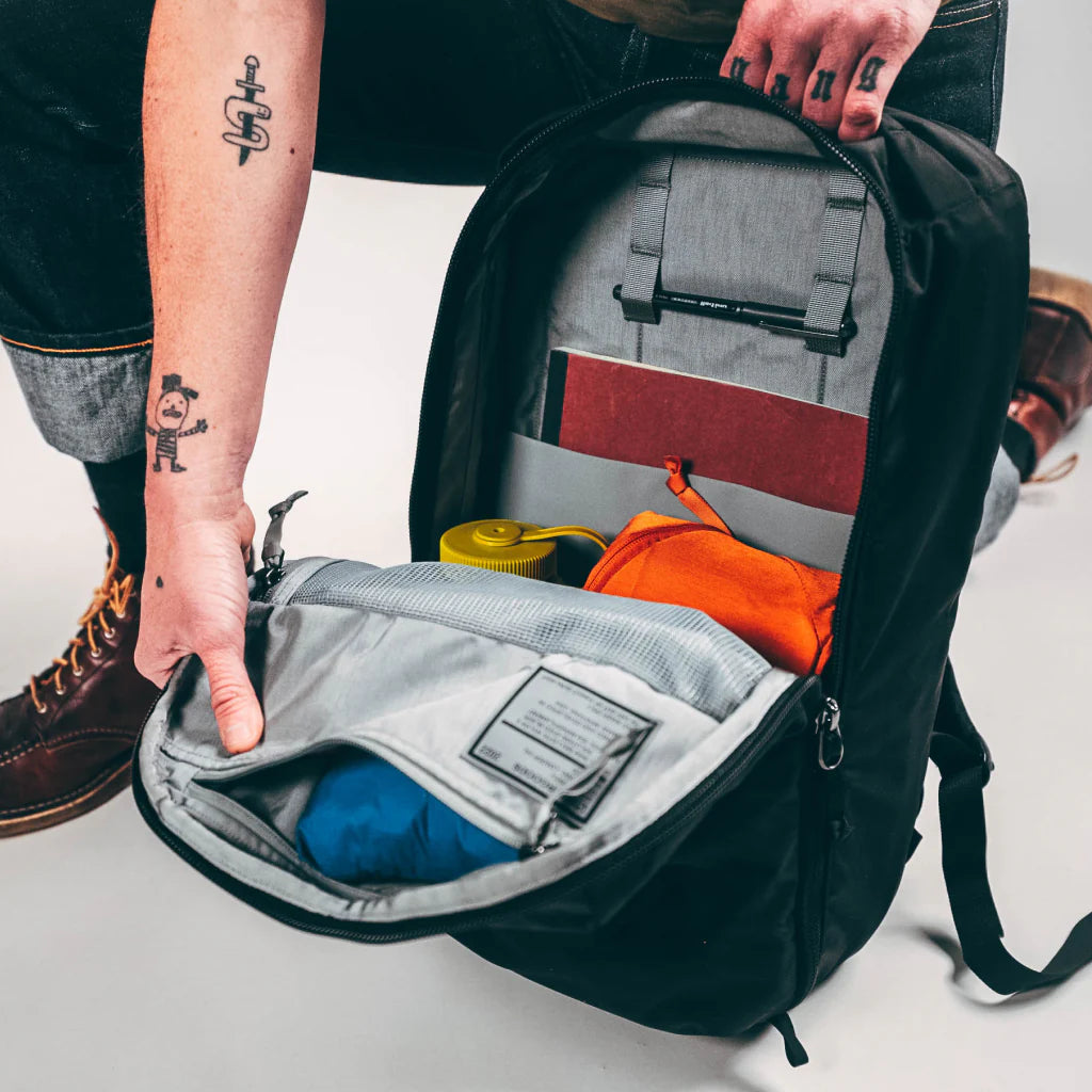 Civic Panel Loader - 24L