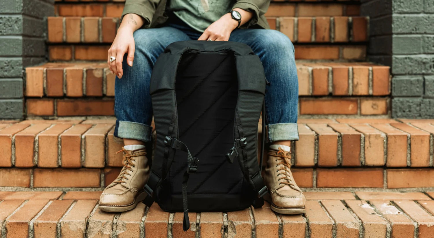 Civic Panel Loader - 24L