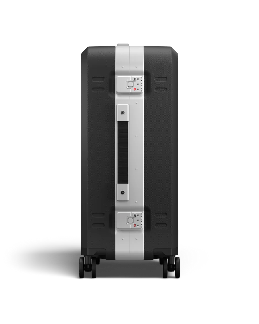 Ramverk Pro Check-in Luggage Medium - 67L