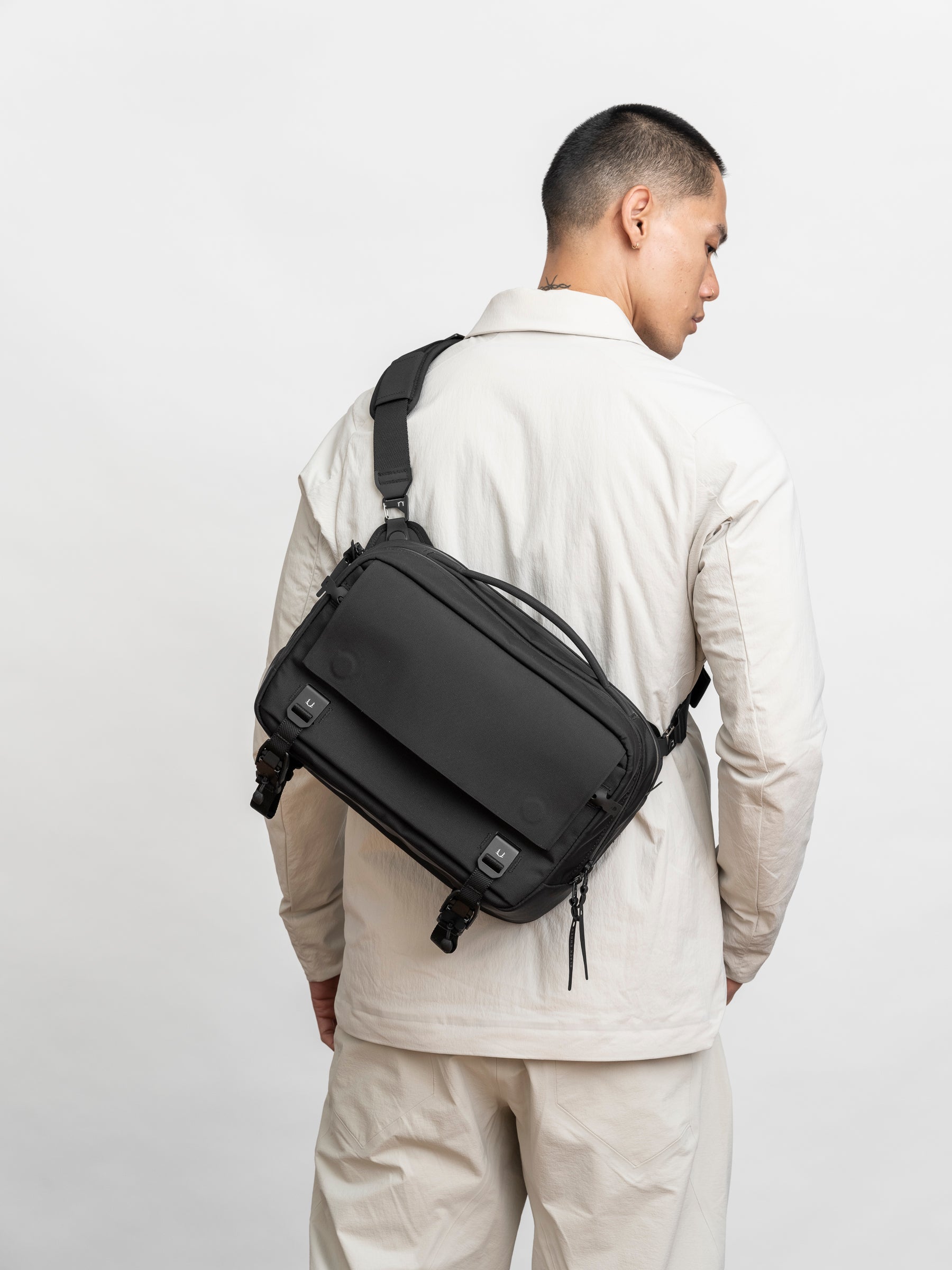 Grip-Sling 12L Camera Kit