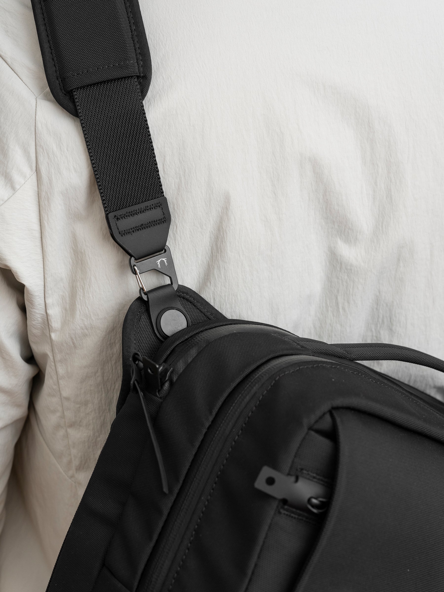 Grip-Sling 12L Camera Kit