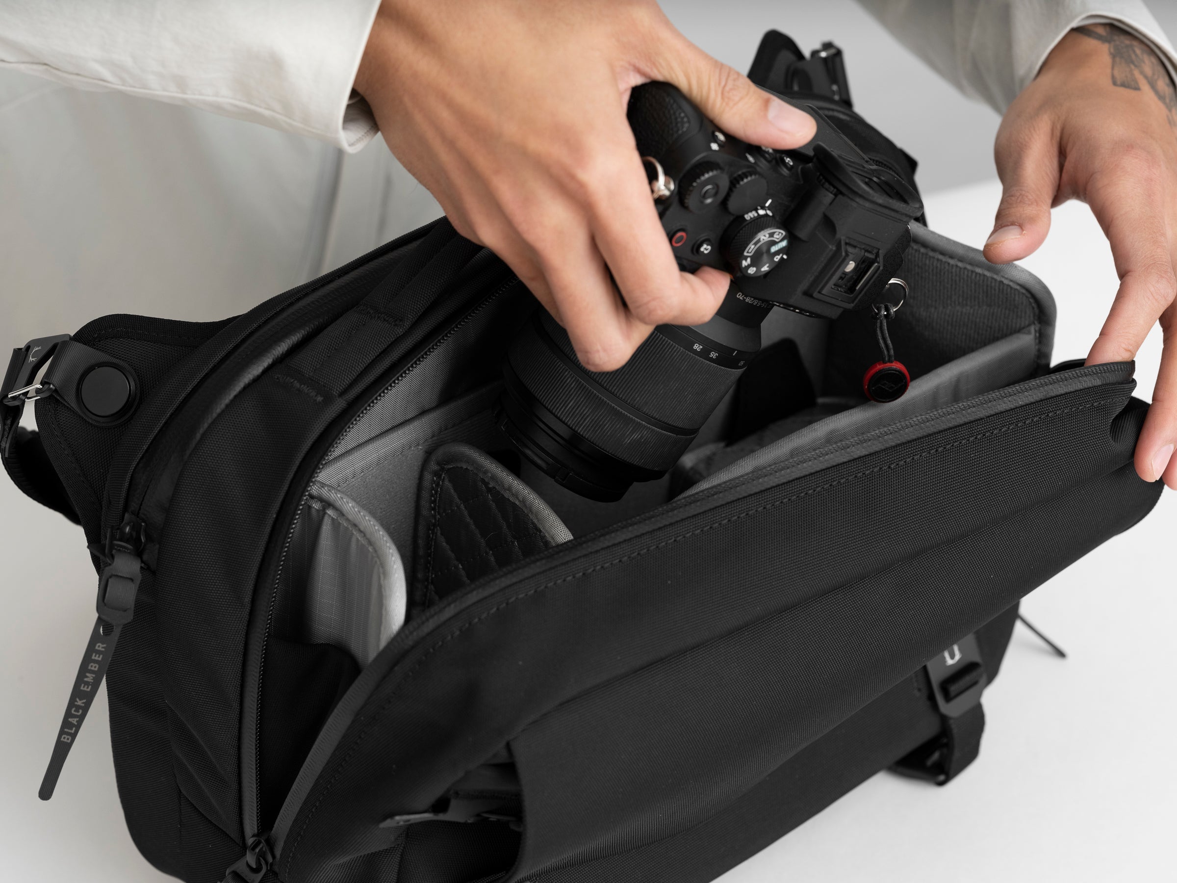 Grip-Sling 12L Camera Kit