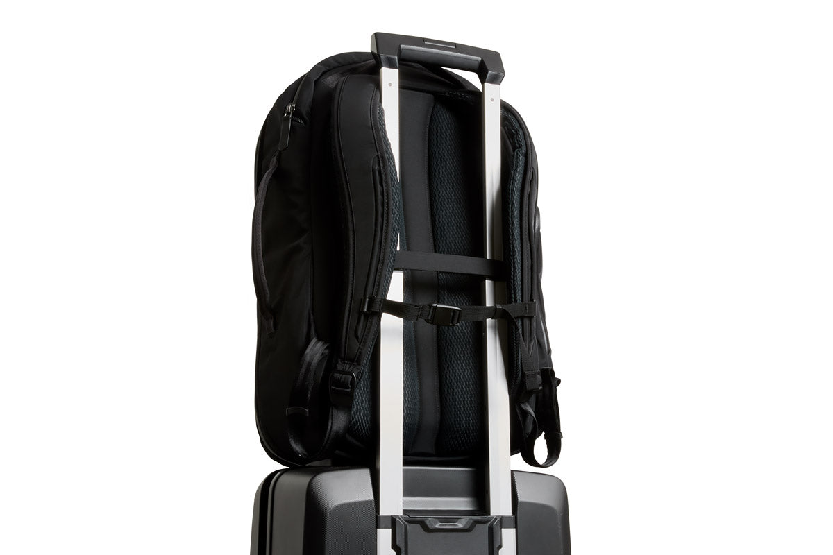 Transit Travel Pack Pro 30-38L