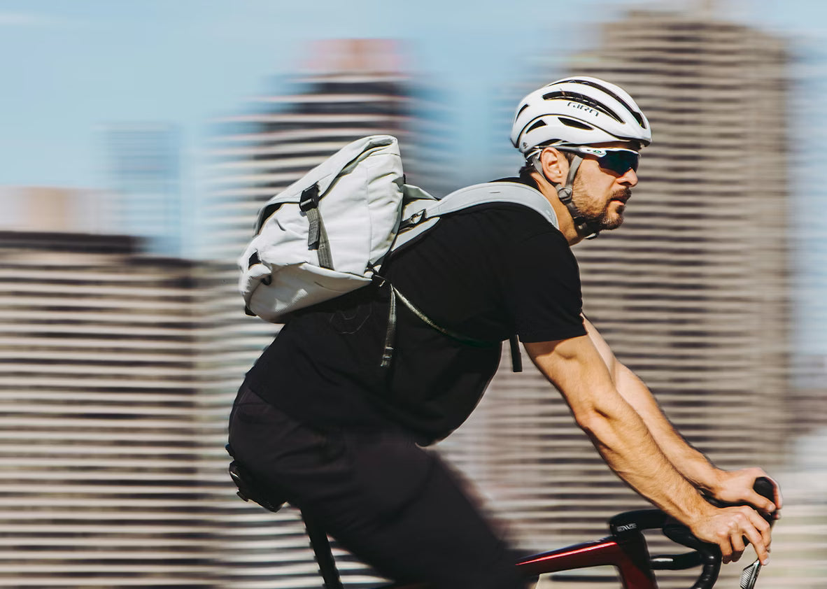 Venture Messenger 16”