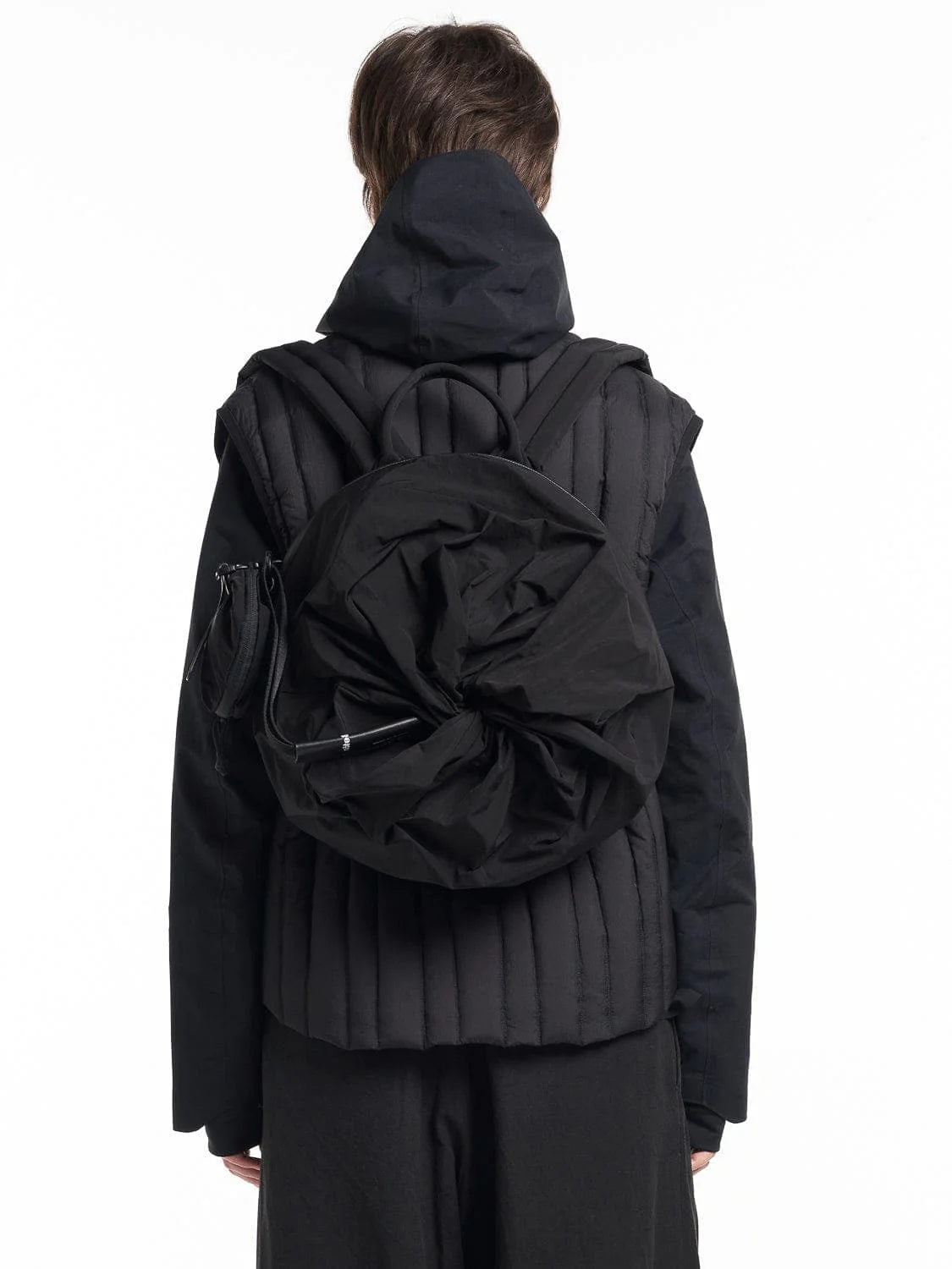 Adria Smooth Black