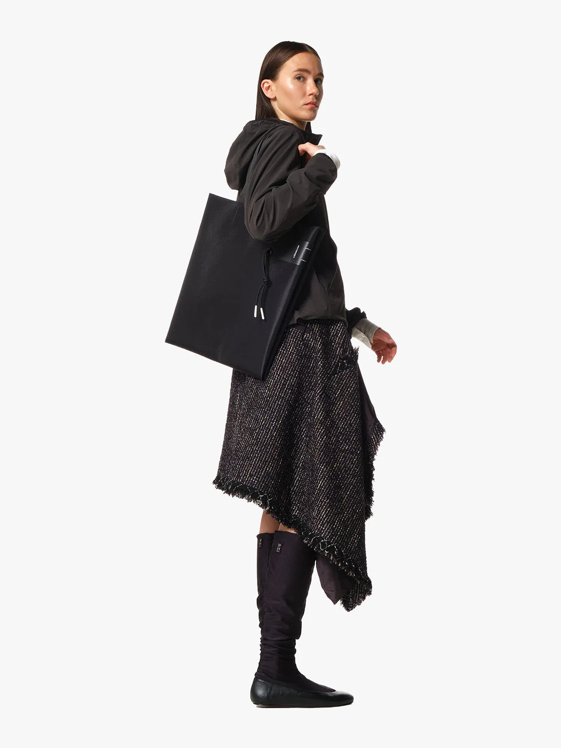 Todd Satellite Black