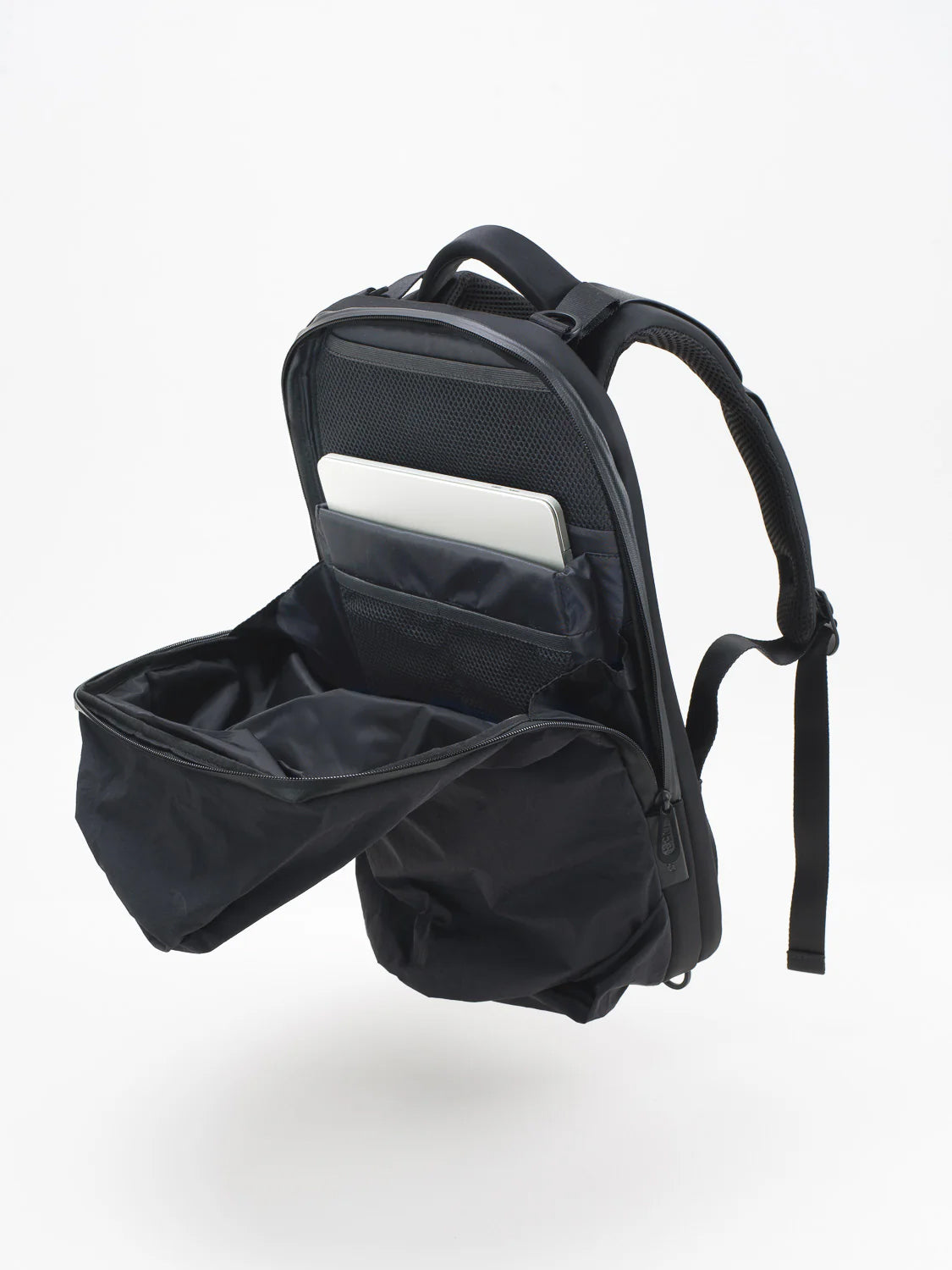 Ladon Komatsu Onibegie Nylon Black