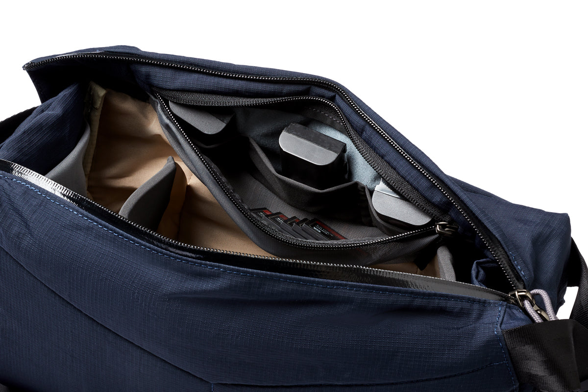 Venture Camera Sling 10L