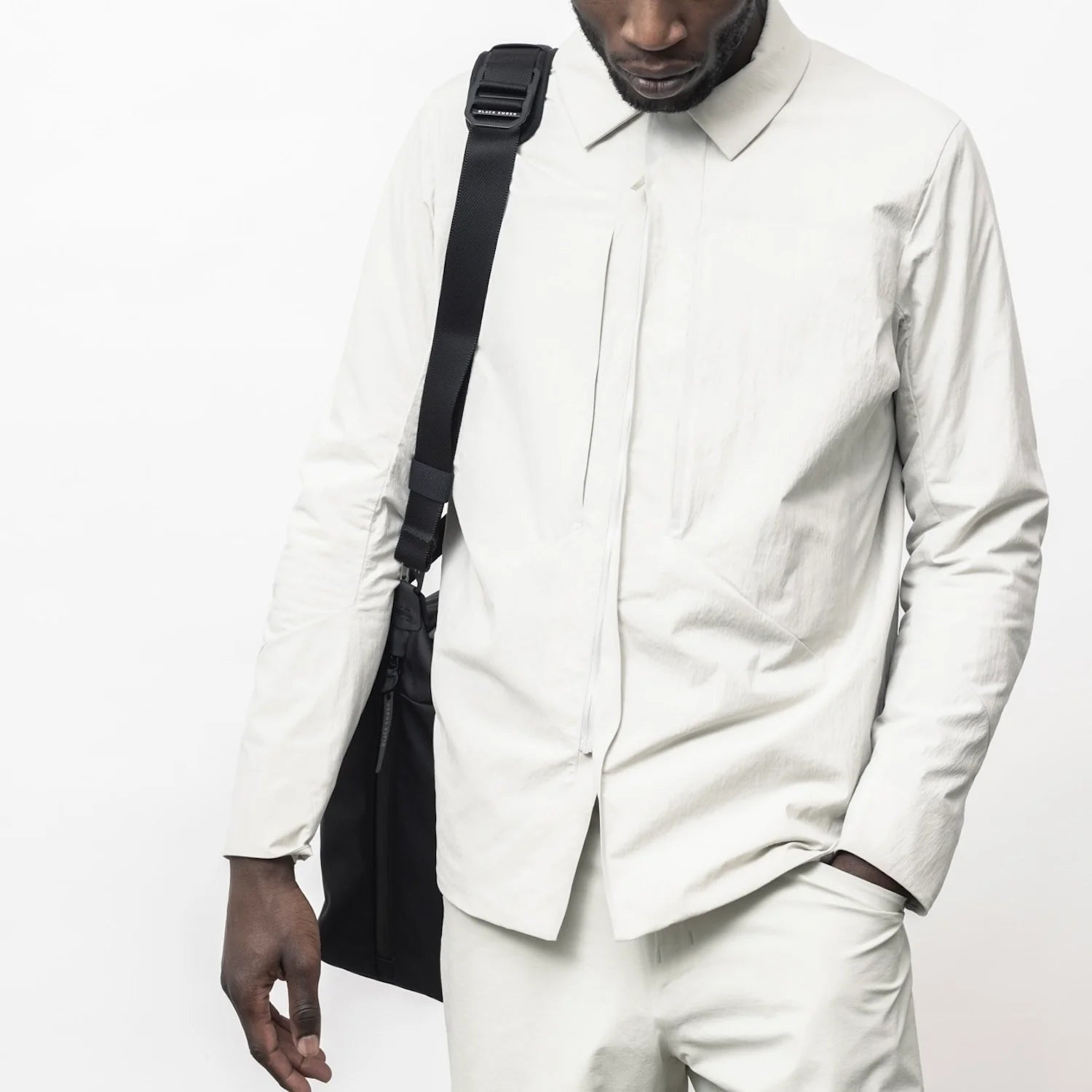 WPT SHLDR Tote Jet Black - 20L