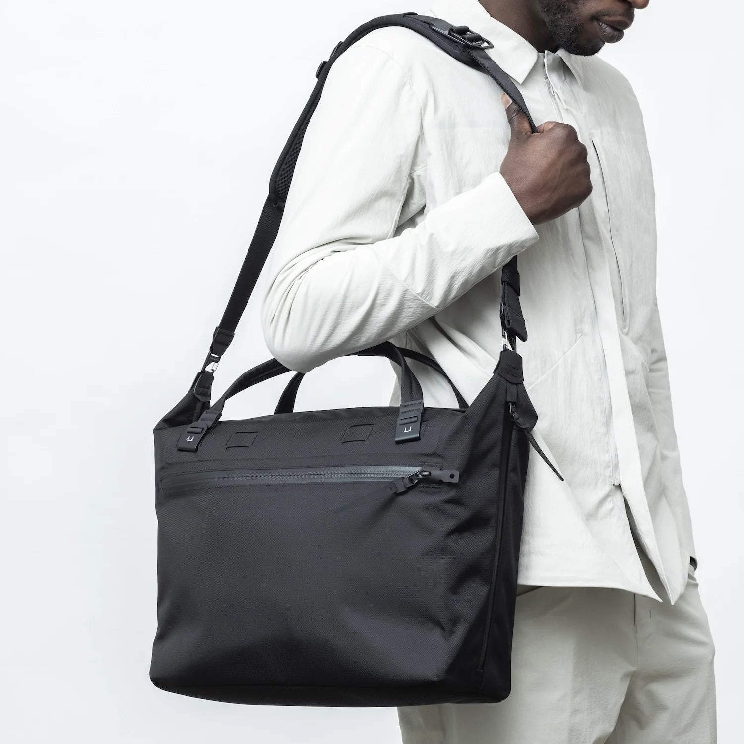 WPT SHLDR Tote - 20L