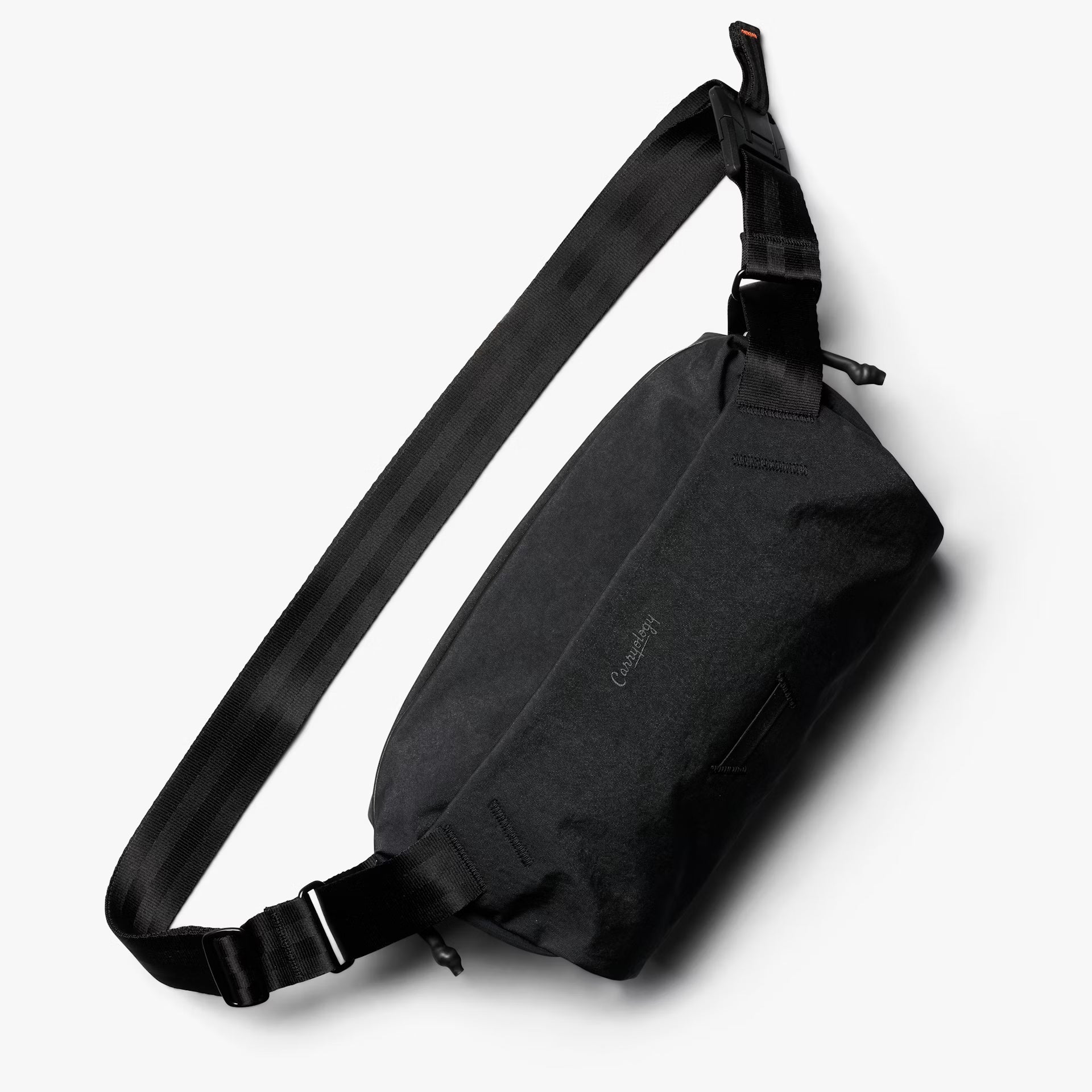 Carryology Essentials Sling - 4L