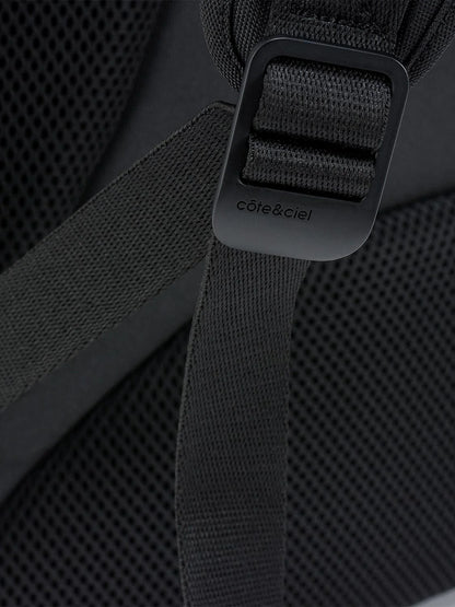 Nile M Obsidian Black