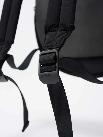 Adria Smooth Black