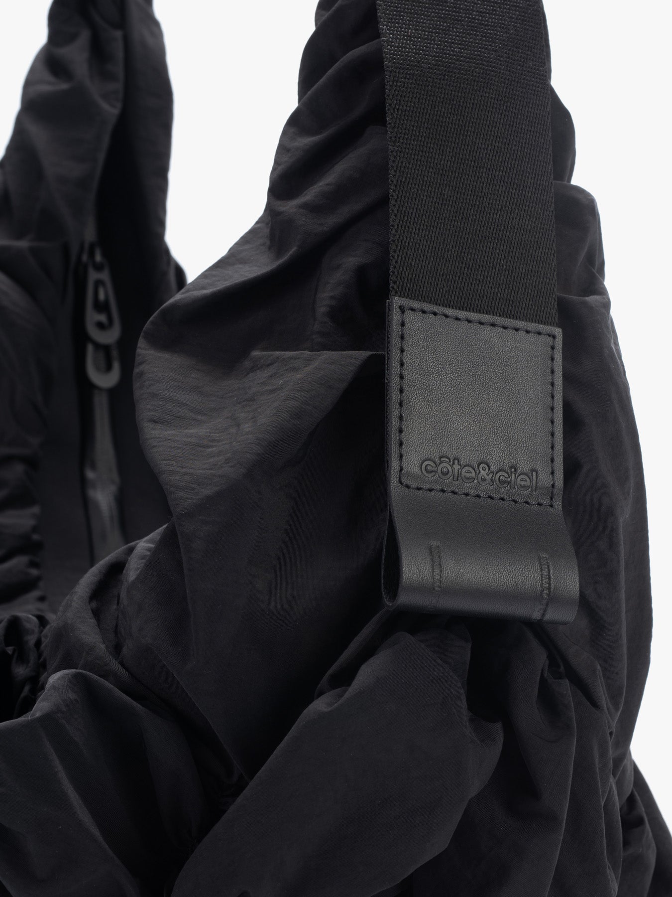 Hyco S Otra Gathered Black