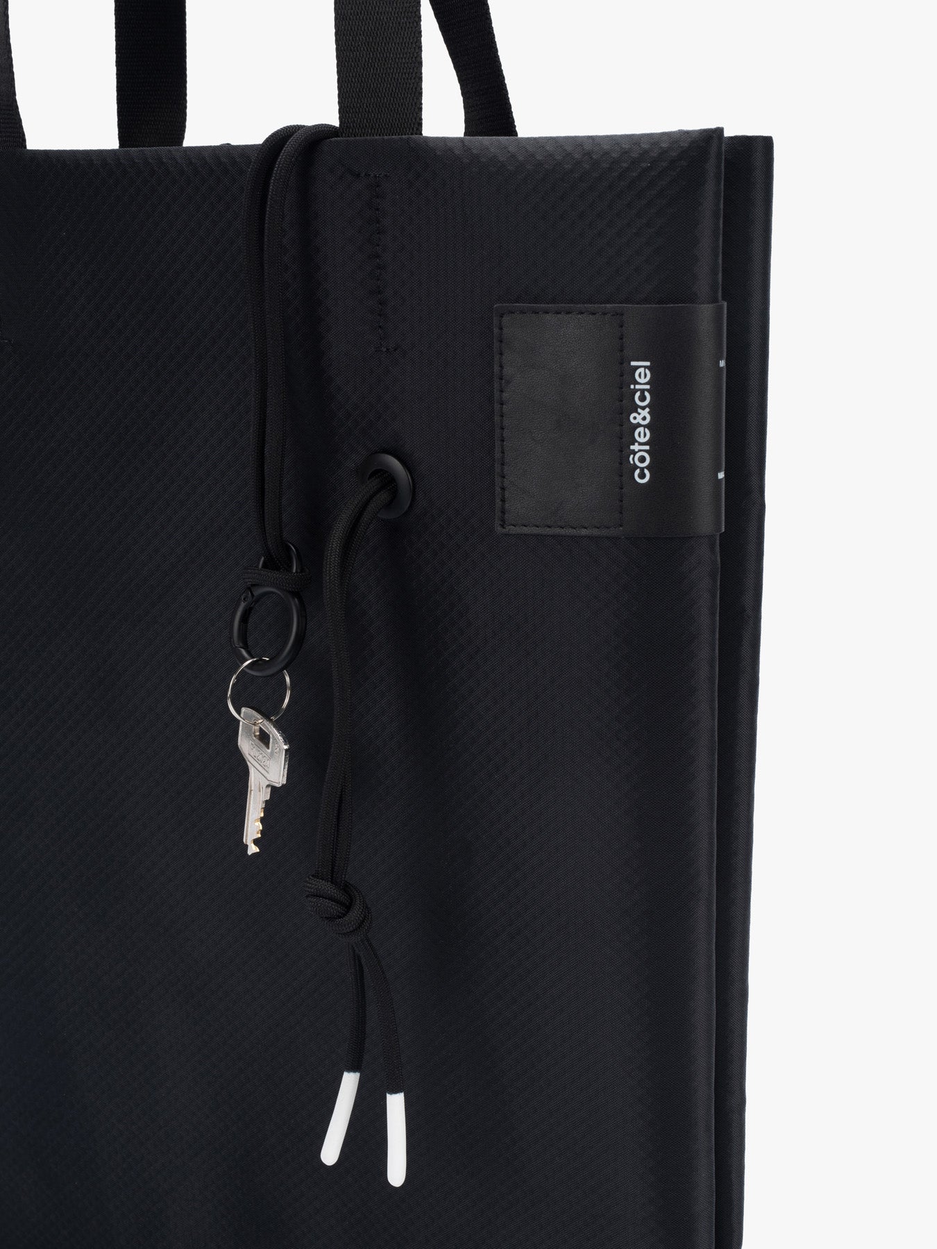 Todd Satellite Black