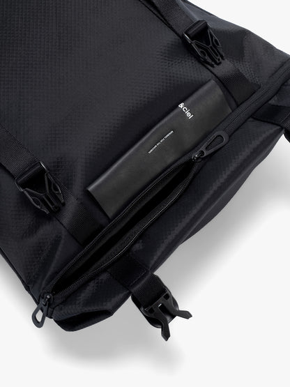 Venta Satellite Black