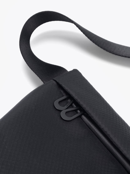 Sinu Satellite Black