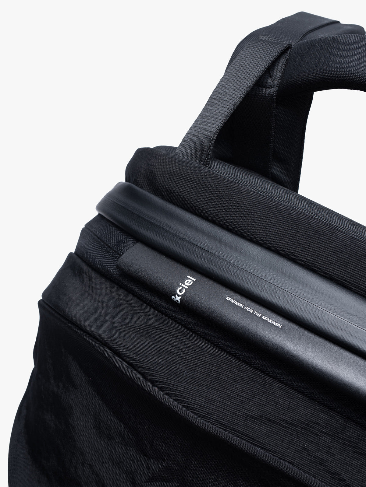 Elvo Carbon Black