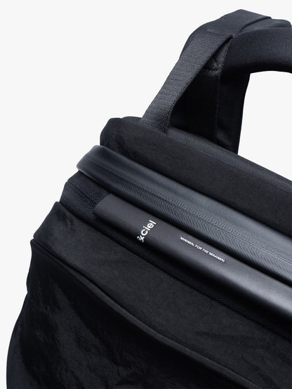 Elvo Carbon Black
