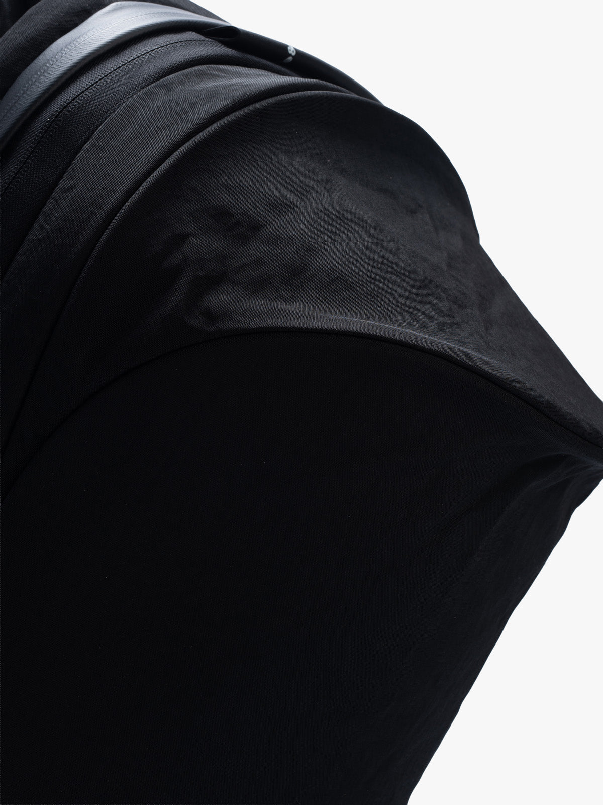 Elvo Carbon Black