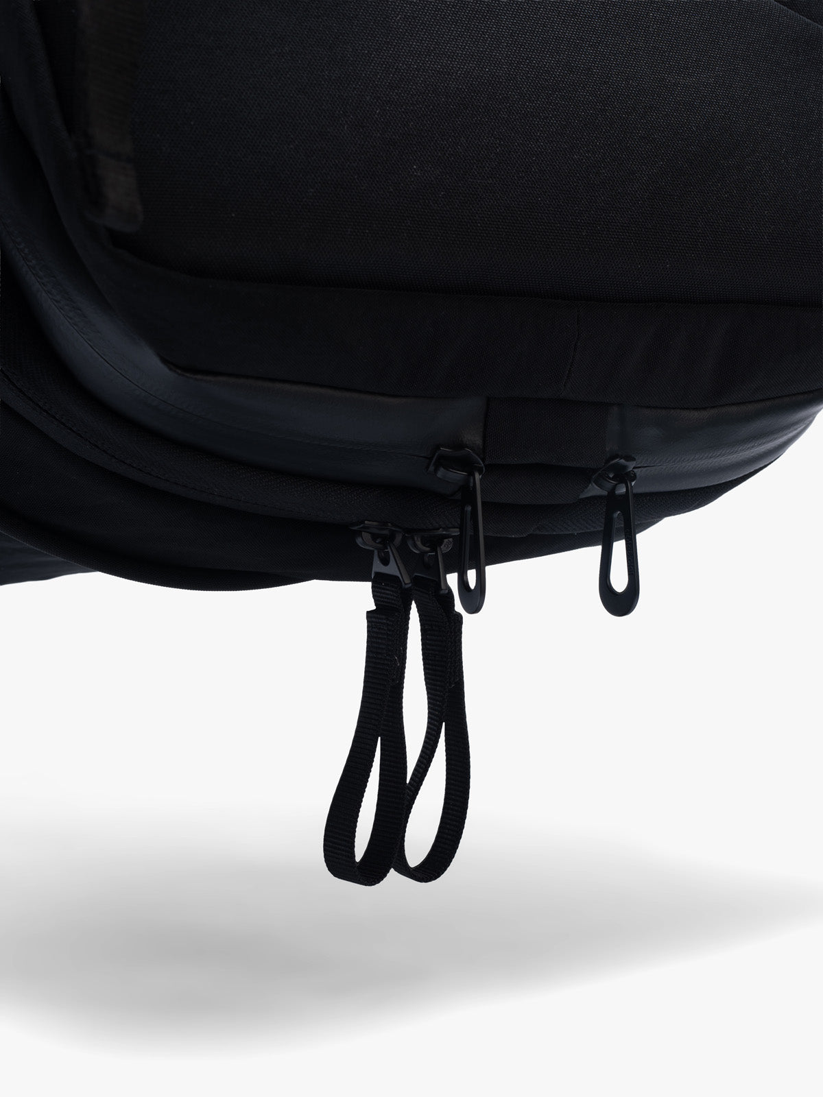 Elvo Carbon Black