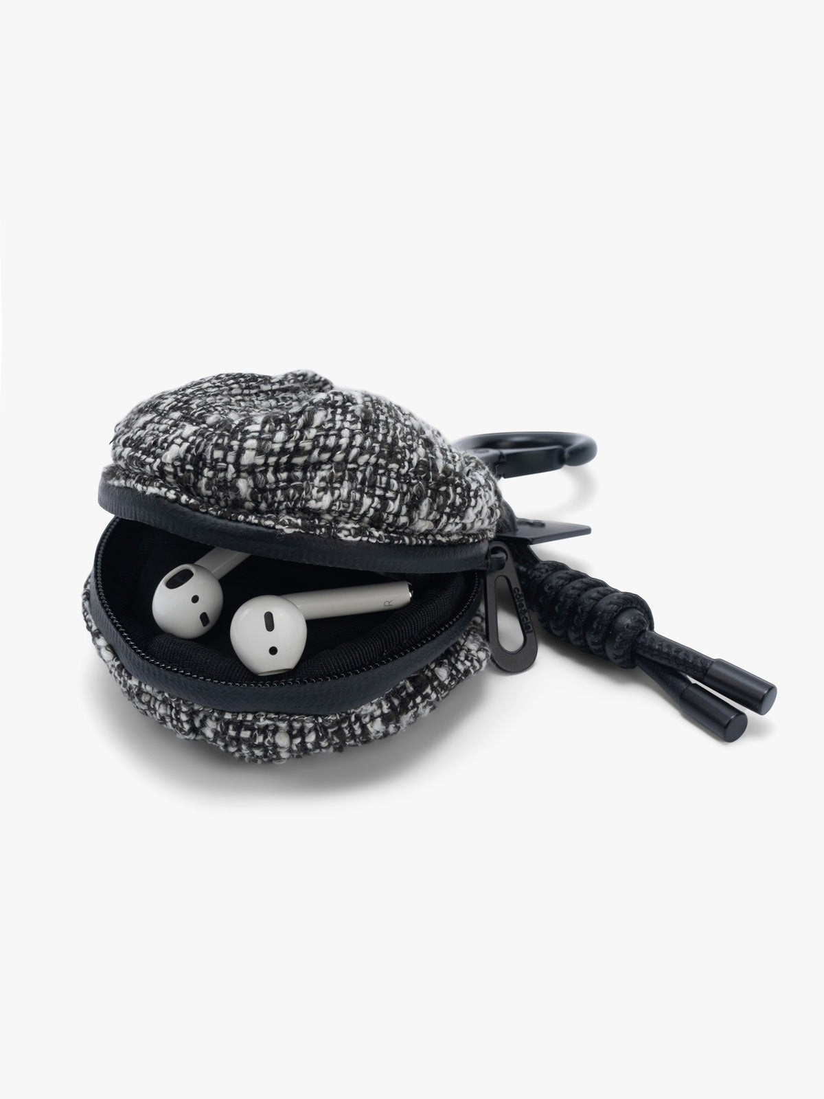 Aoos Nano Tweed Black & Cream