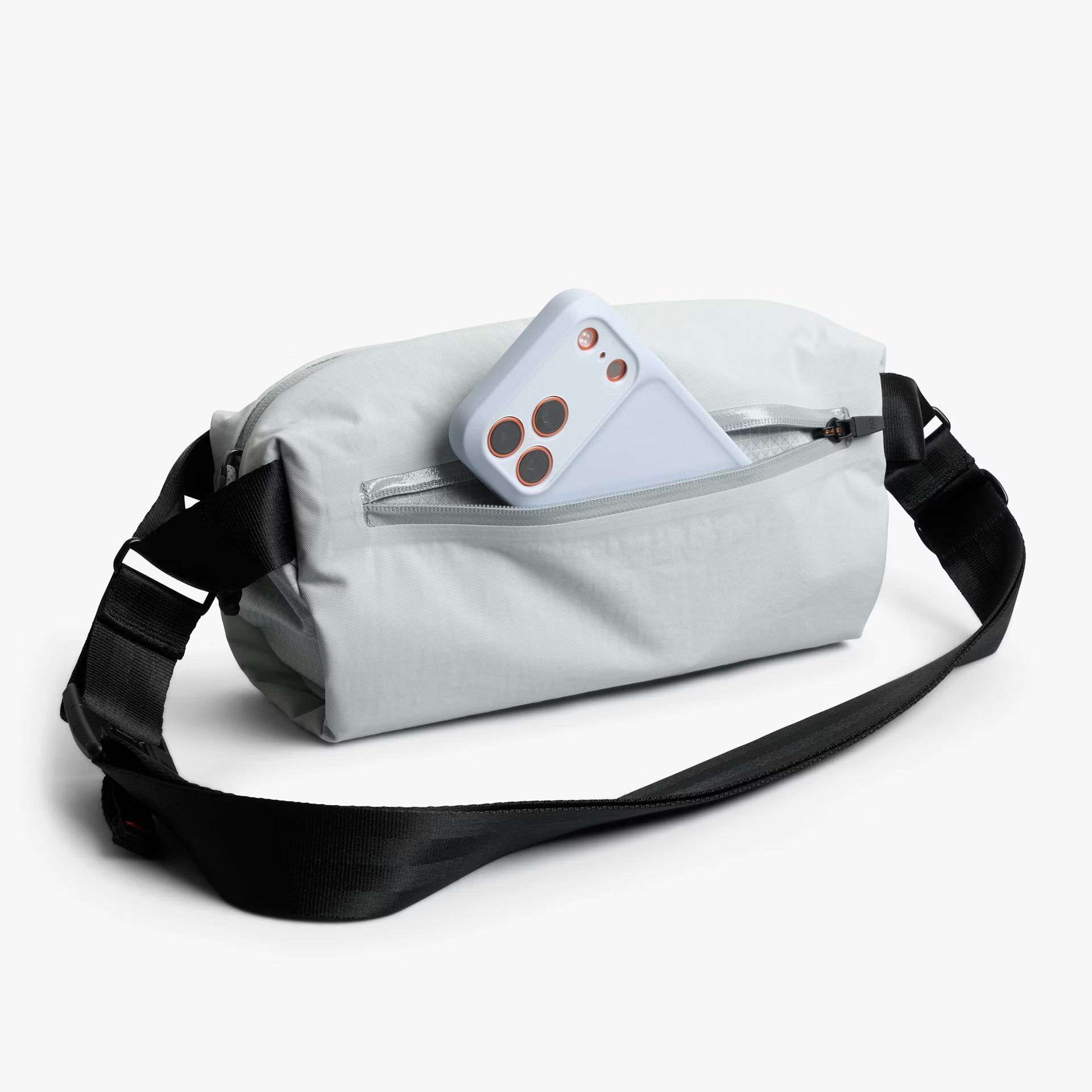 Carryology Essentials Sling - 4L