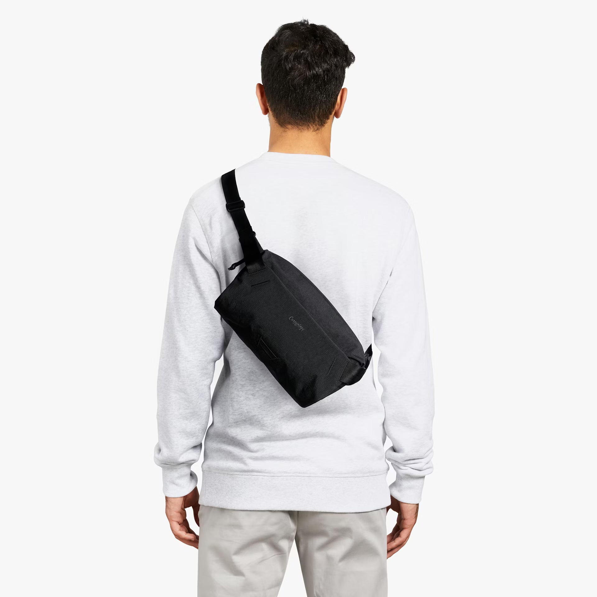 Carryology Essentials Sling - 4L
