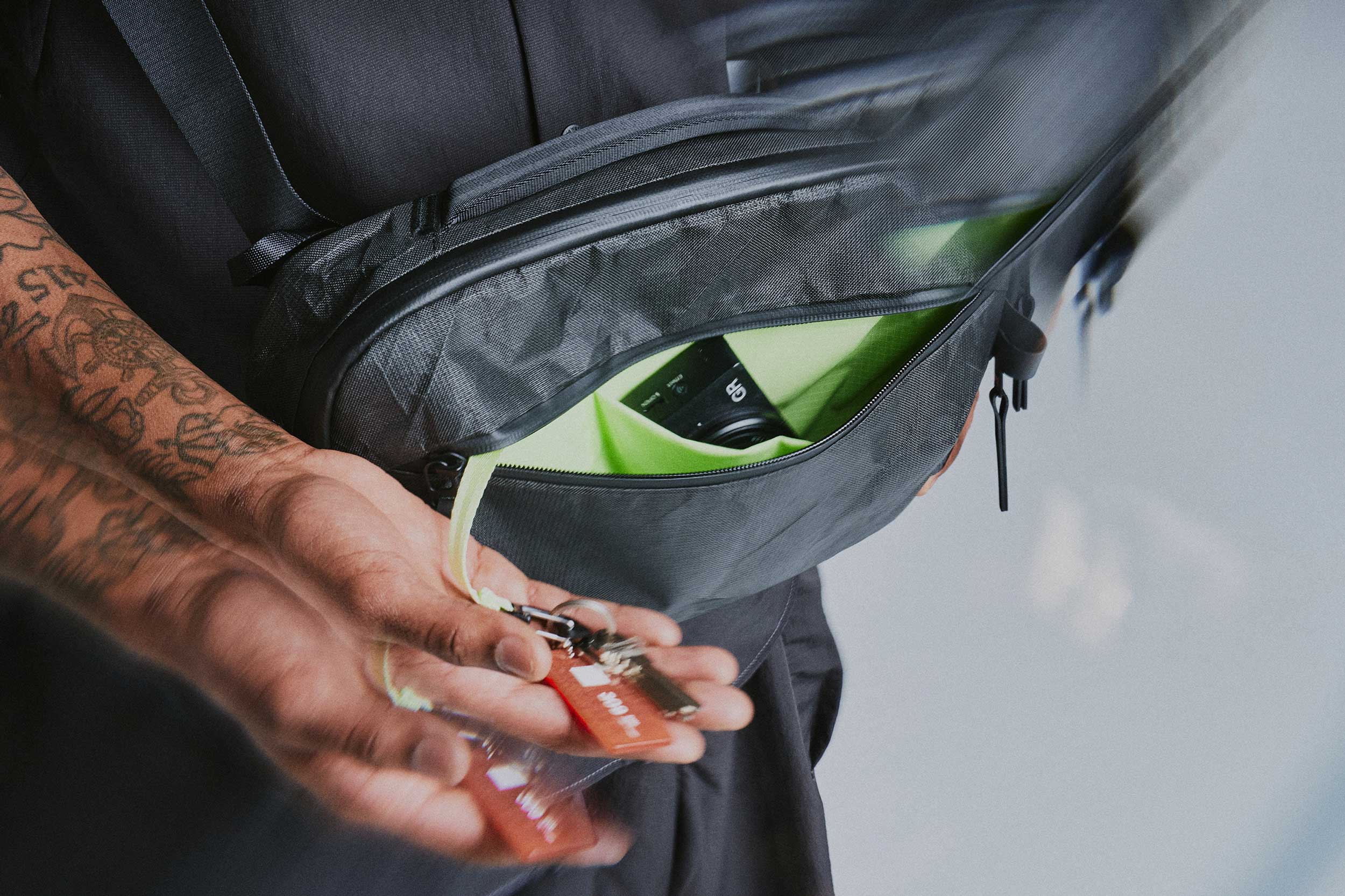Day Sling 4 Max (6L) - Ultra
