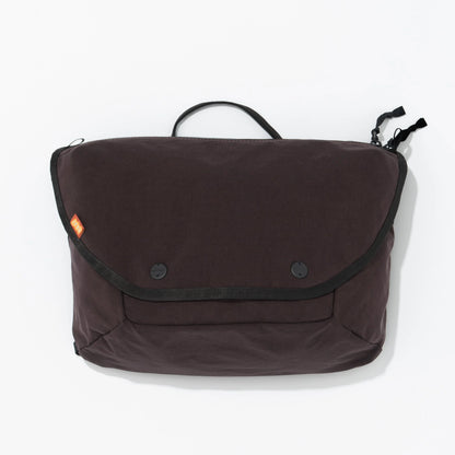 Messenger 9L - Crinkle Nylon
