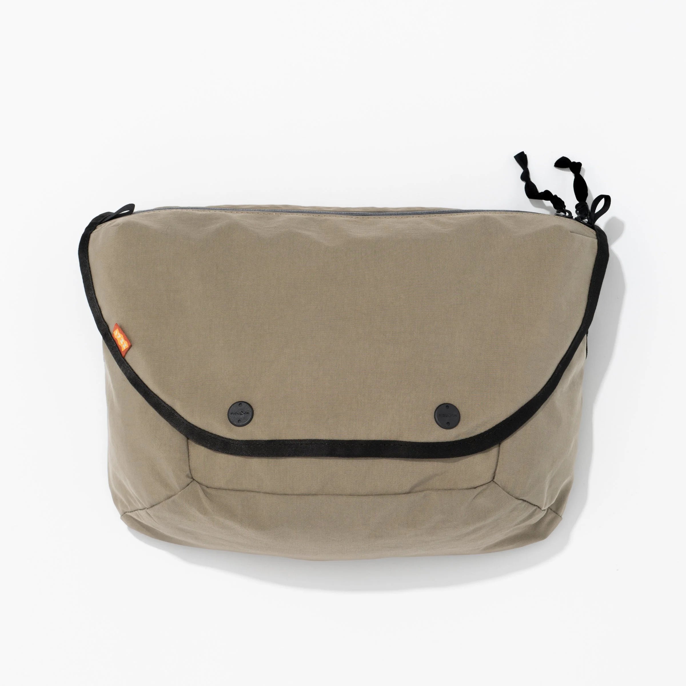 Messenger 9L - Crinkle Nylon