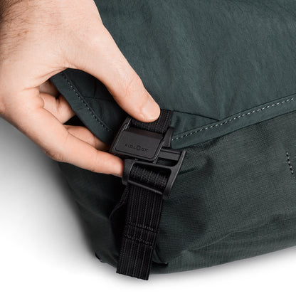 Venture Messenger 16”