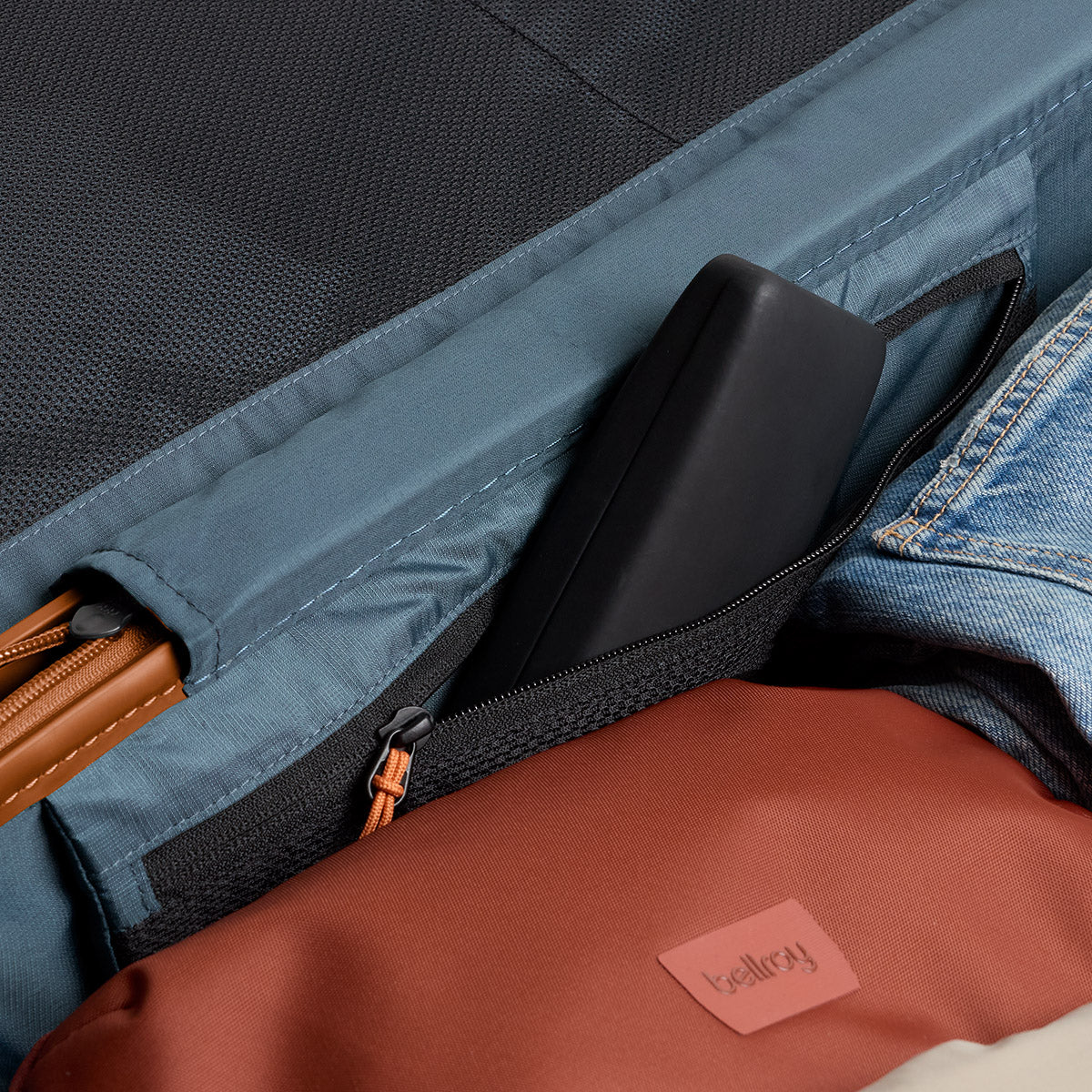 Transit Check-In Large - 101L Volume