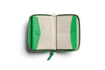 bellroy wallet phone number Case 3 Card for iPhone 16 Pro (Leather iPhone case, Phone Wallet) This snap Bellroy Phone Pocket Plus: A