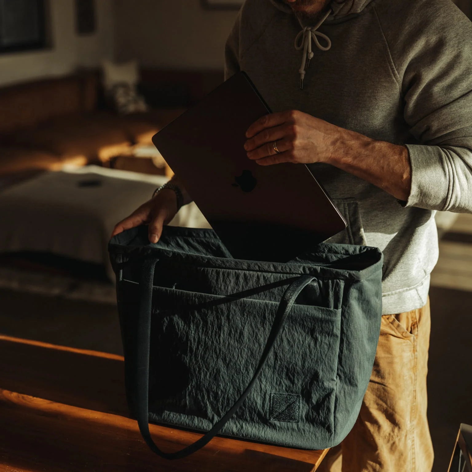 Civic Daily Tote - 24L - Konbu