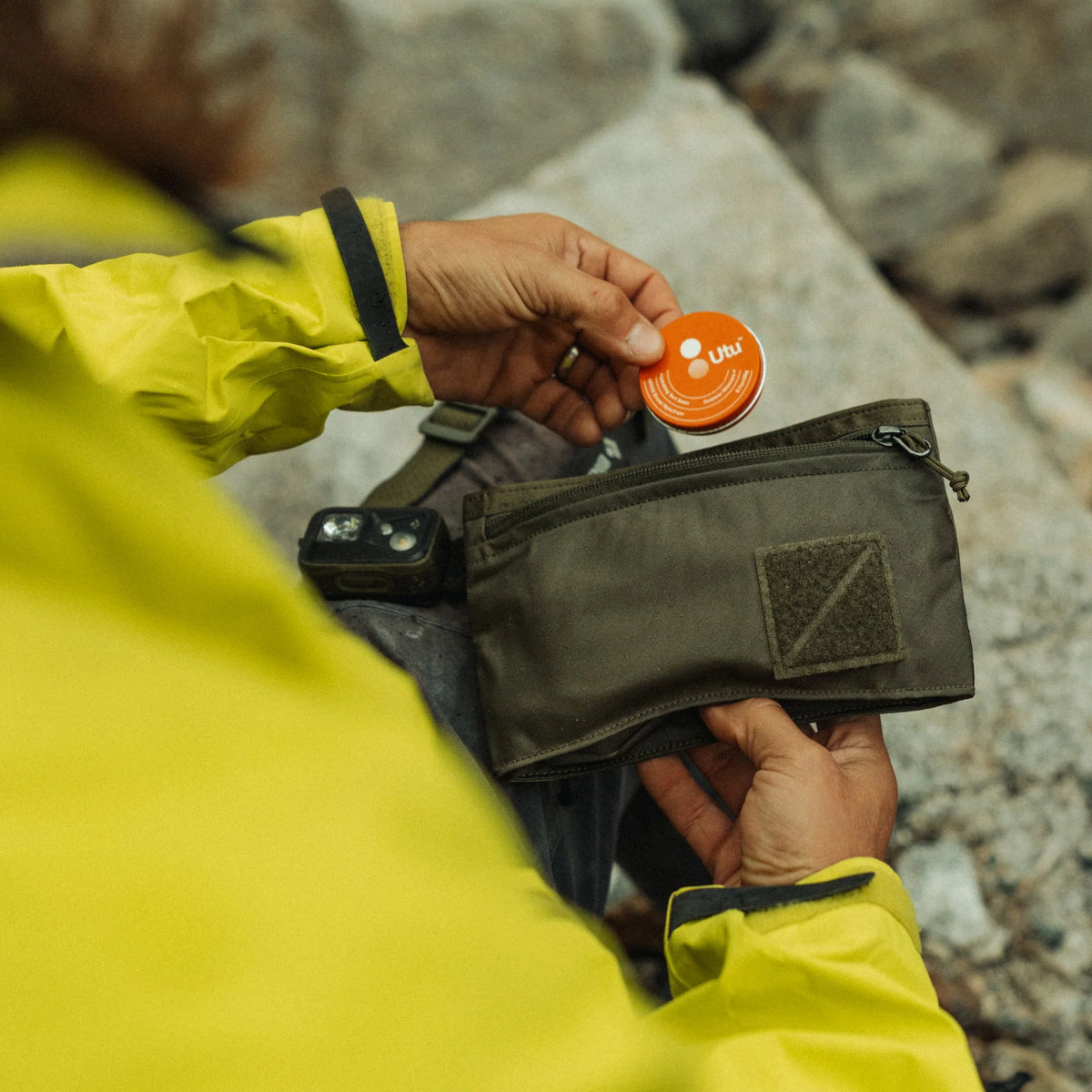 Civic Flat Pouch