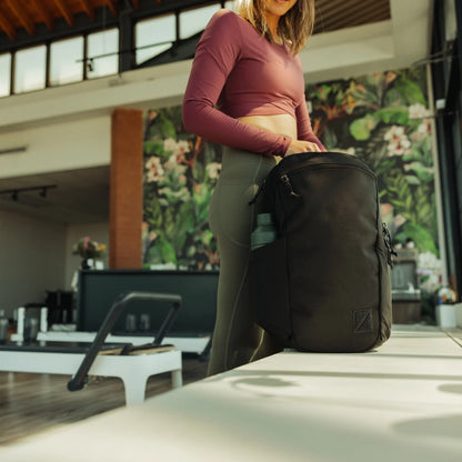 Civic Half Zip - 22L