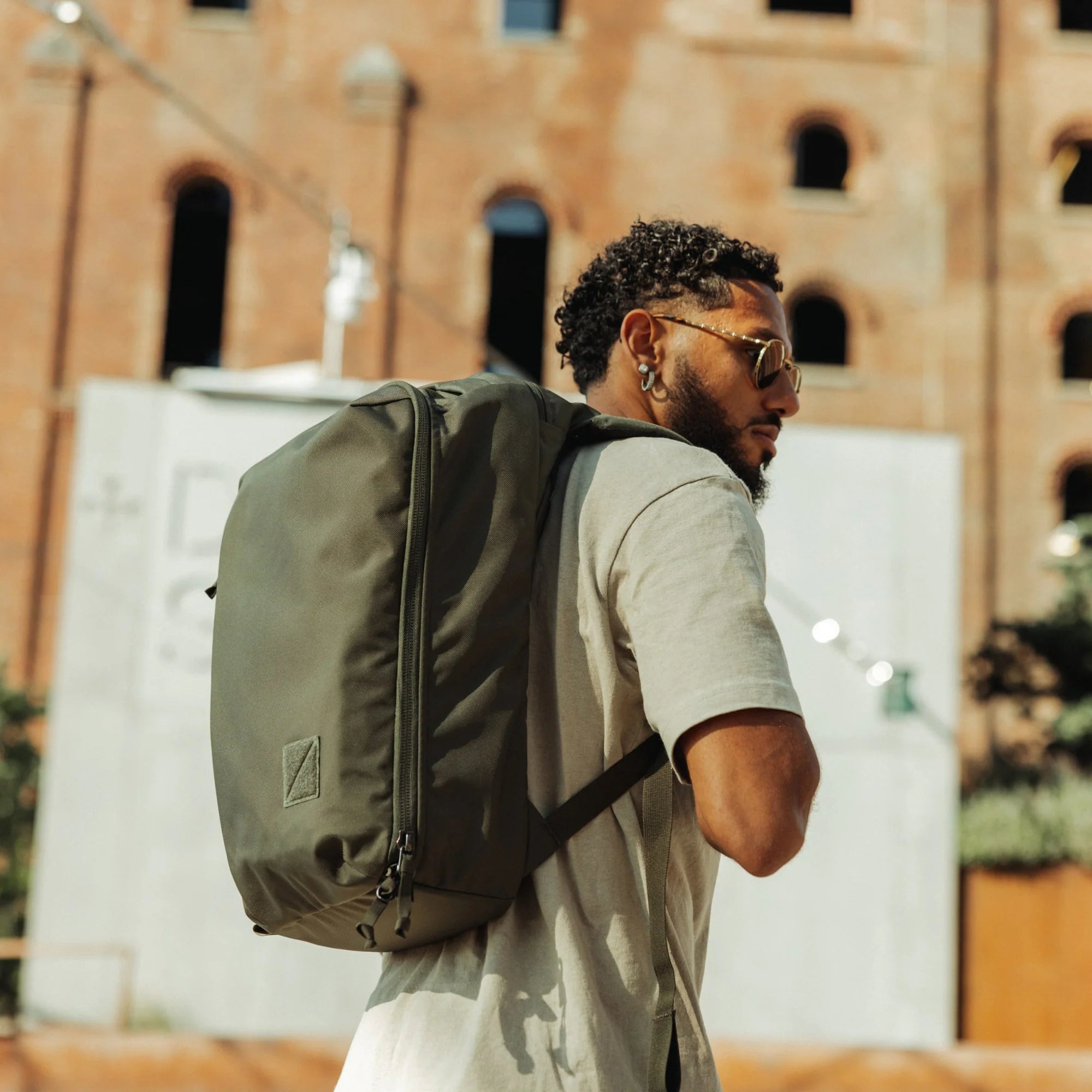 Civic Panel Loader - 24L