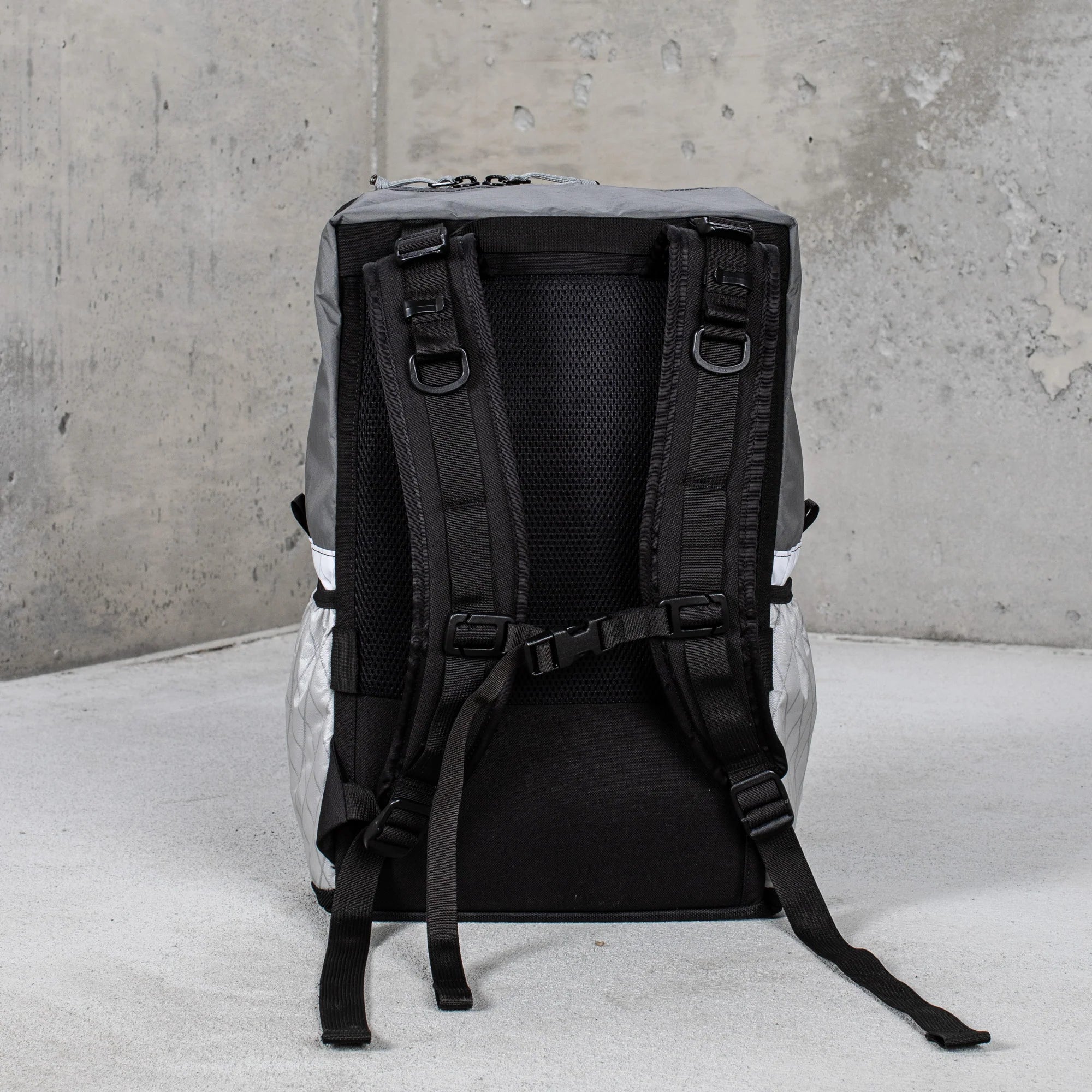 Radius- 21L - Graymat