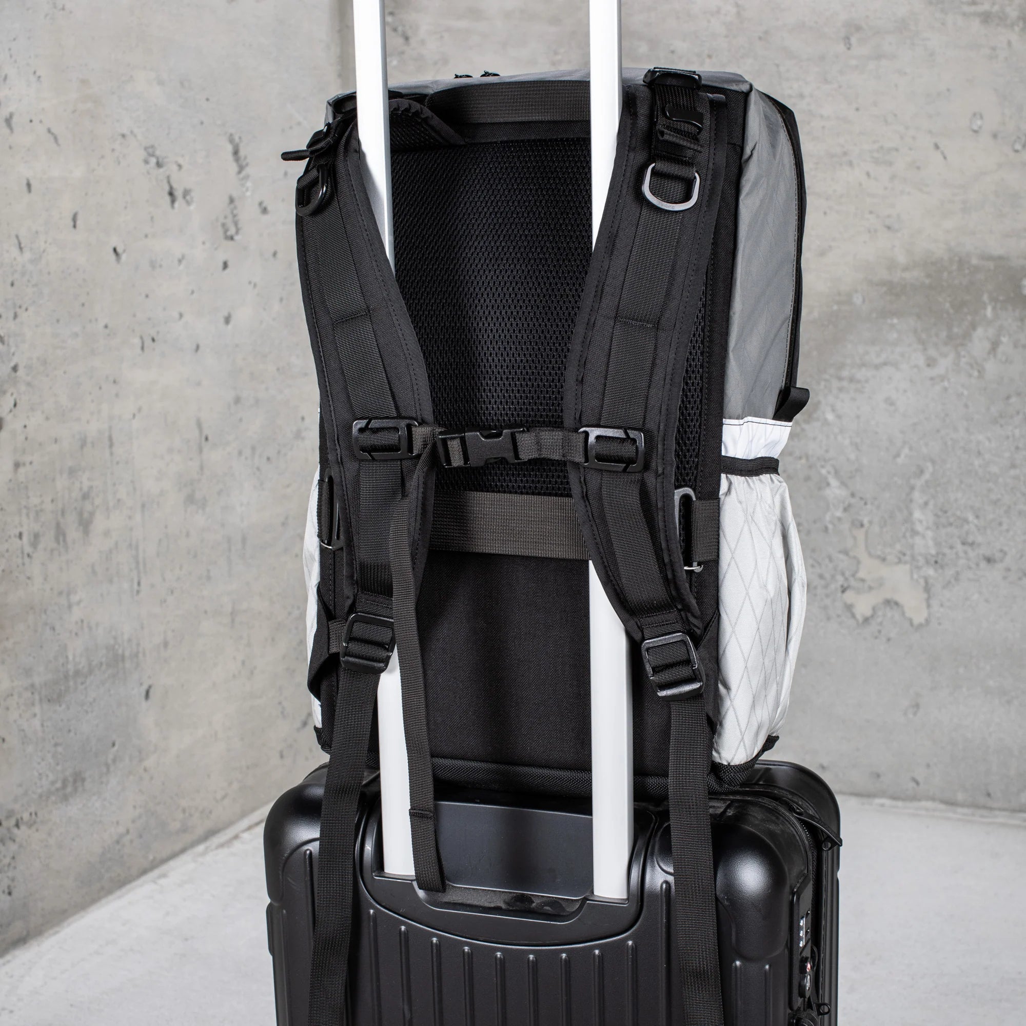 Radius- 21L - Graymat