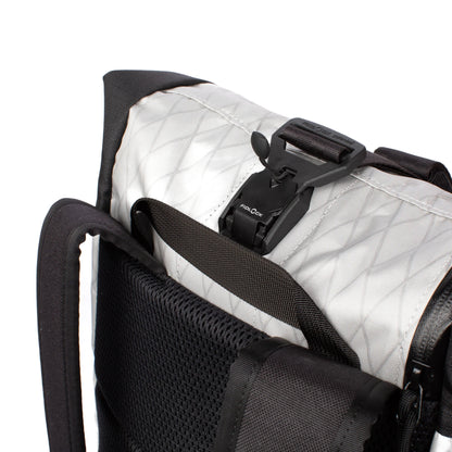 Apex Ltd VX21OE + Fidlock - 11L